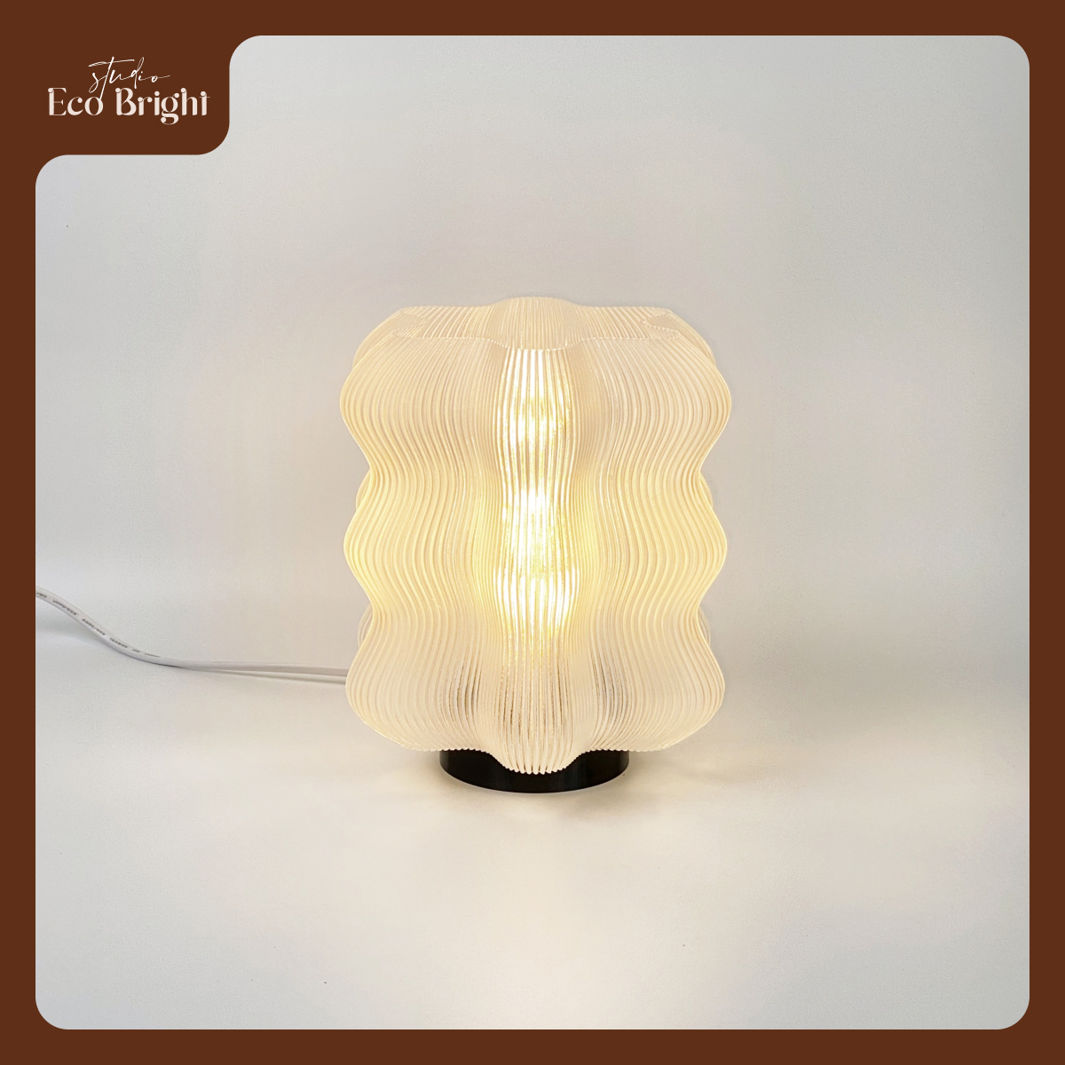den-trang-tri-wavy-edge-nen-trang Đèn Trang Trí Wavy Edge Decor Góc Làm Việc - Ảnh 2